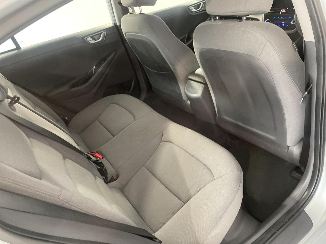 Photo '20' of Hyundai Ioniq