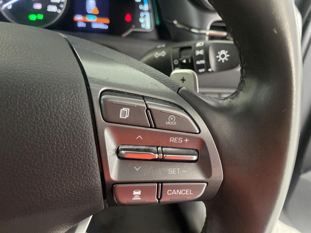 Photo '24' of Hyundai Ioniq