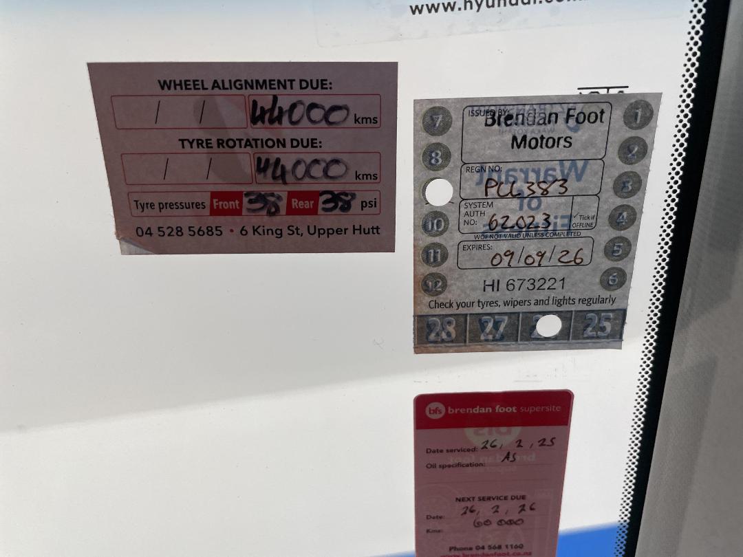 Photo '33' of Hyundai Ioniq