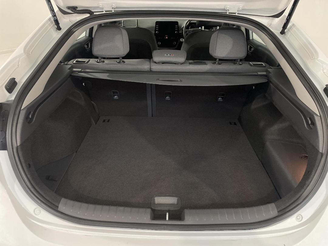 Photo '14' of Hyundai Ioniq