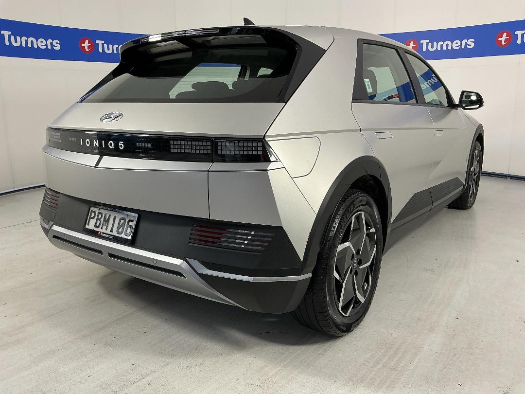 Photo '7' of Hyundai Ioniq 5 Photo '7' of Hyundai Ioniq 5