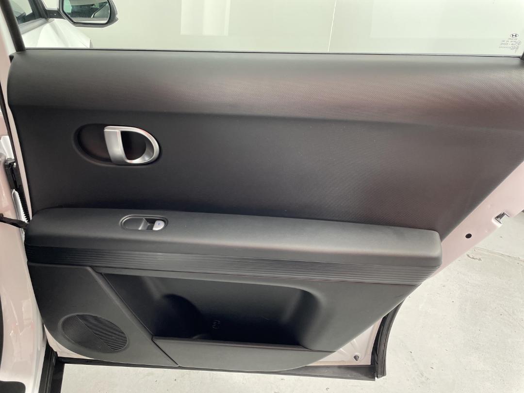 Photo '19' of Hyundai Ioniq 5 Photo '19' of Hyundai Ioniq 5