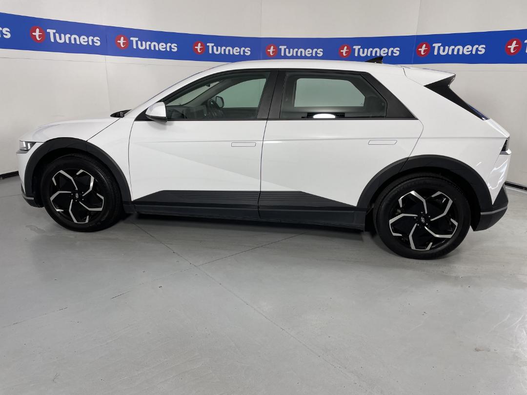 Photo '24' of Hyundai Ioniq 5 Photo '24' of Hyundai Ioniq 5