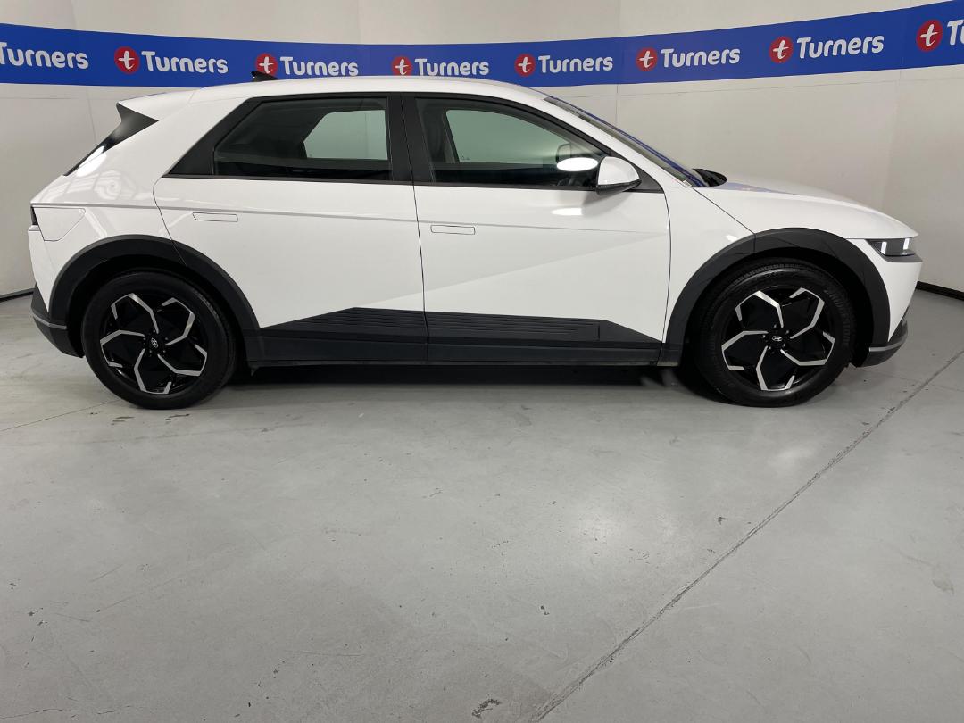 Photo '23' of Hyundai Ioniq 5 Photo '23' of Hyundai Ioniq 5