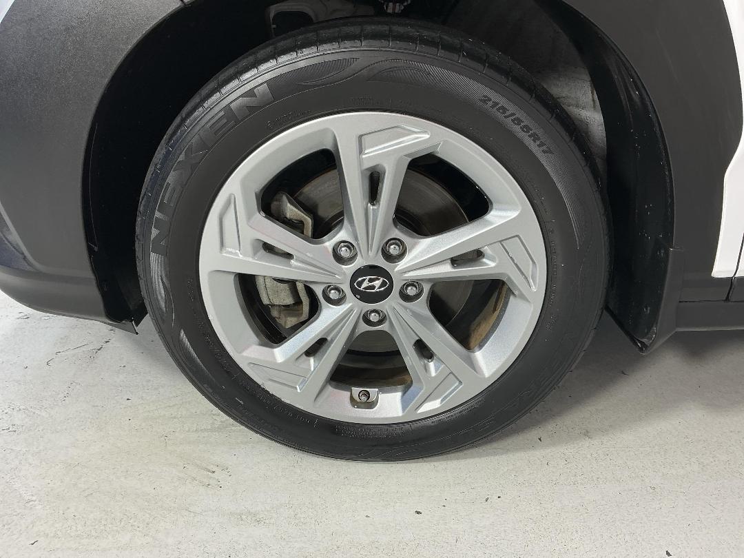 Photo '10' of Hyundai Kona Photo '10' of Hyundai Kona