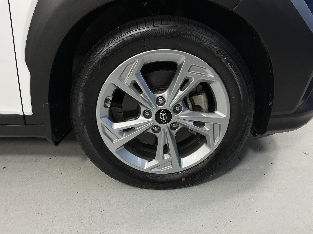 Photo '9' of Hyundai Kona Photo '9' of Hyundai Kona