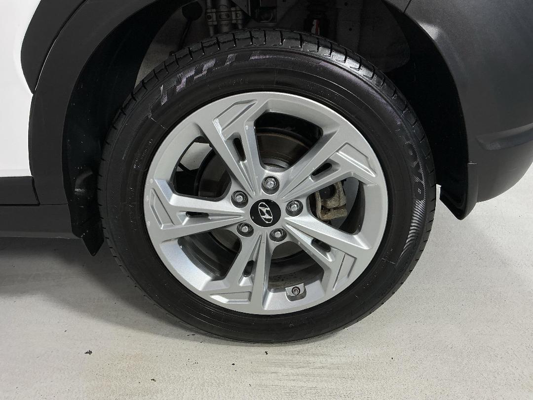 Photo '11' of Hyundai Kona Photo '11' of Hyundai Kona