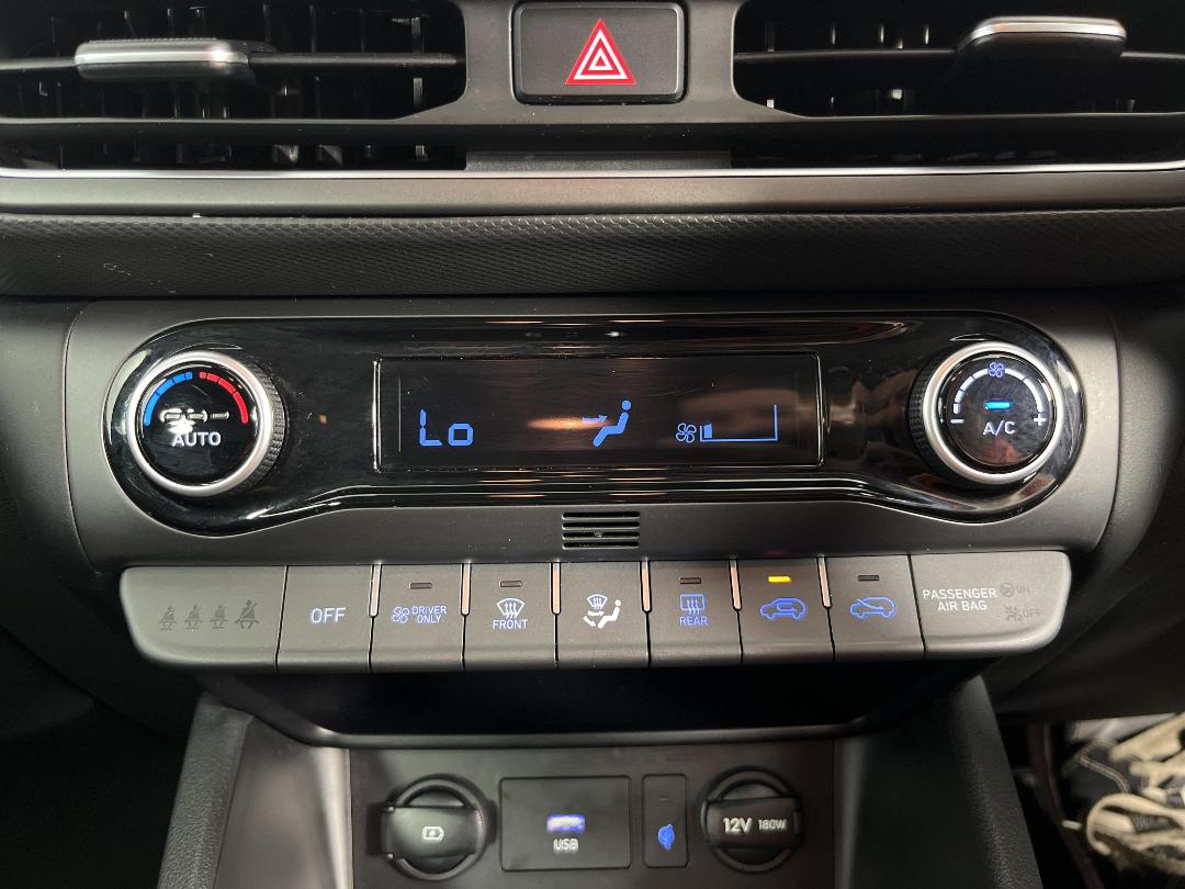 Photo '28' of Hyundai Kona Photo '28' of Hyundai Kona