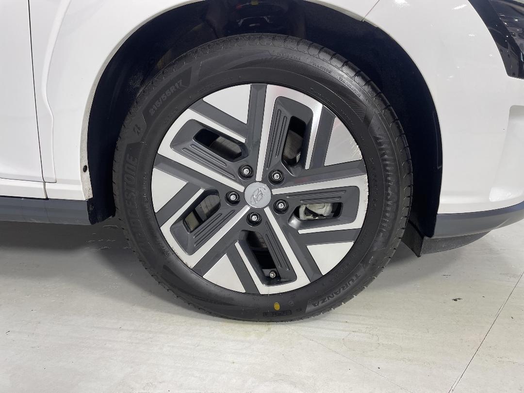 Photo '9' of Hyundai Kona Photo '9' of Hyundai Kona