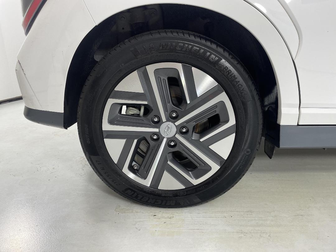 Photo '12' of Hyundai Kona Photo '12' of Hyundai Kona