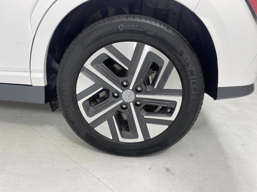 Photo '11' of Hyundai Kona Photo '11' of Hyundai Kona