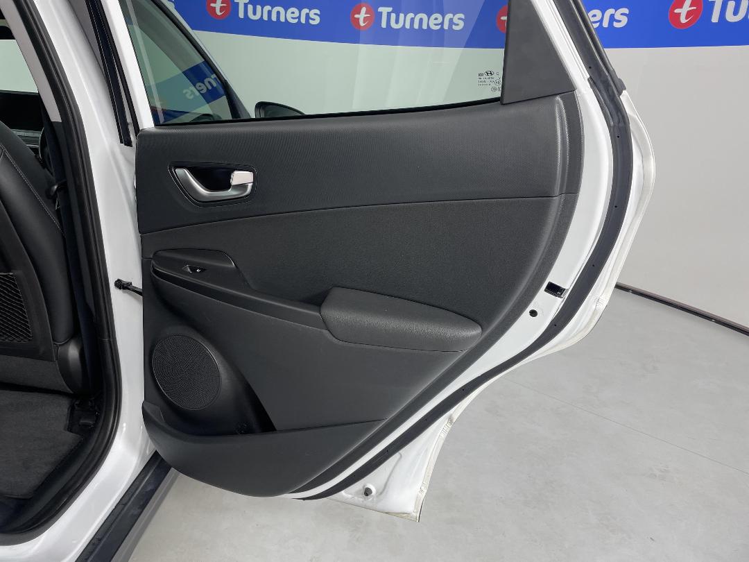 Photo '19' of Hyundai Kona Photo '19' of Hyundai Kona