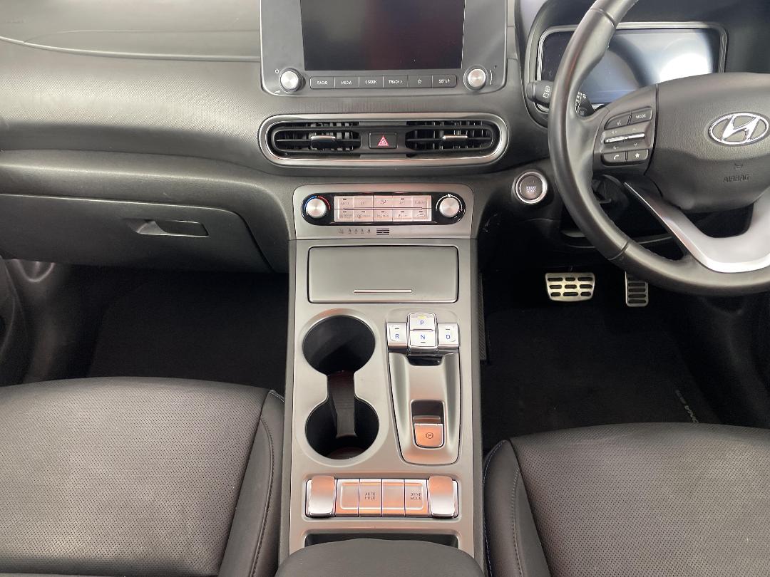 Photo '18' of Hyundai Kona