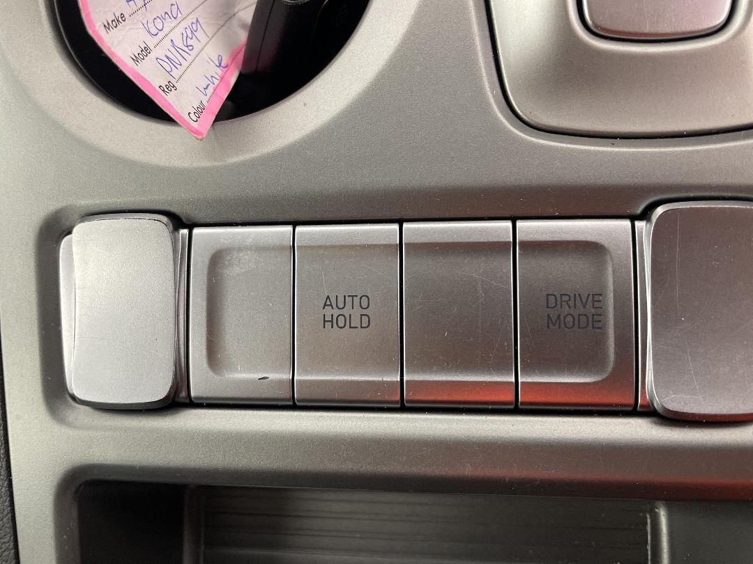 Photo '32' of Hyundai Kona