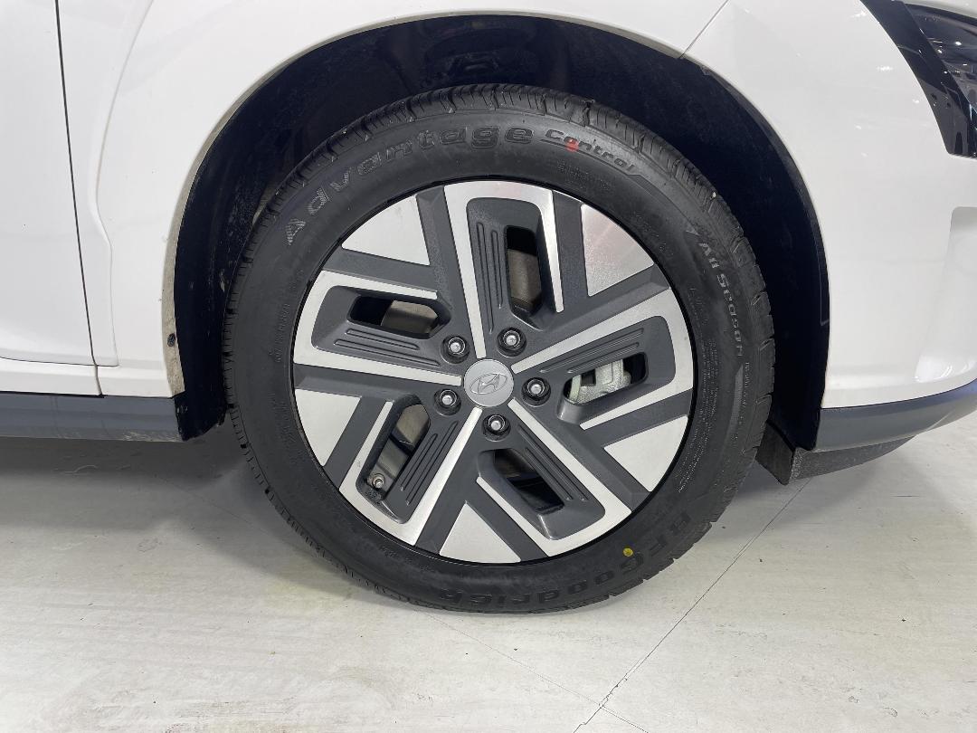 Photo '9' of Hyundai Kona Photo '9' of Hyundai Kona