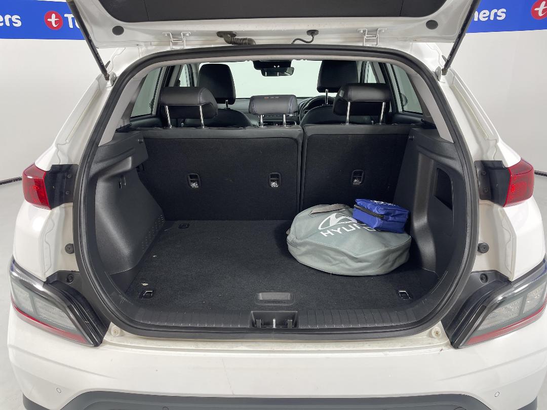 Photo '14' of Hyundai Kona Photo '14' of Hyundai Kona