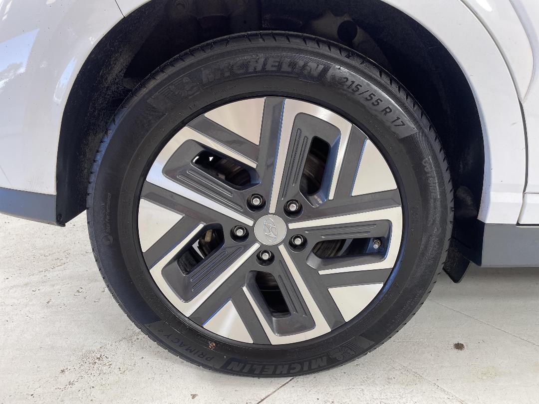 Photo '12' of Hyundai Kona