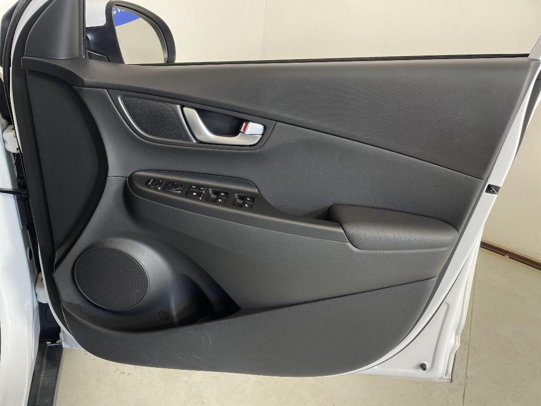 Photo '15' of Hyundai Kona