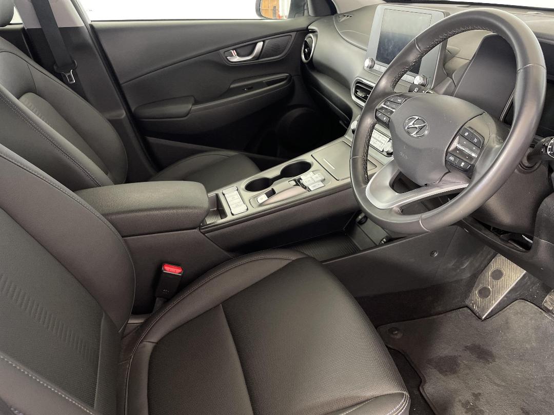 Photo '16' of Hyundai Kona