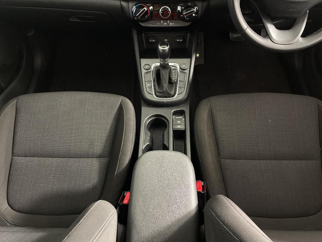 Photo '18' of Hyundai Kona Photo '18' of Hyundai Kona