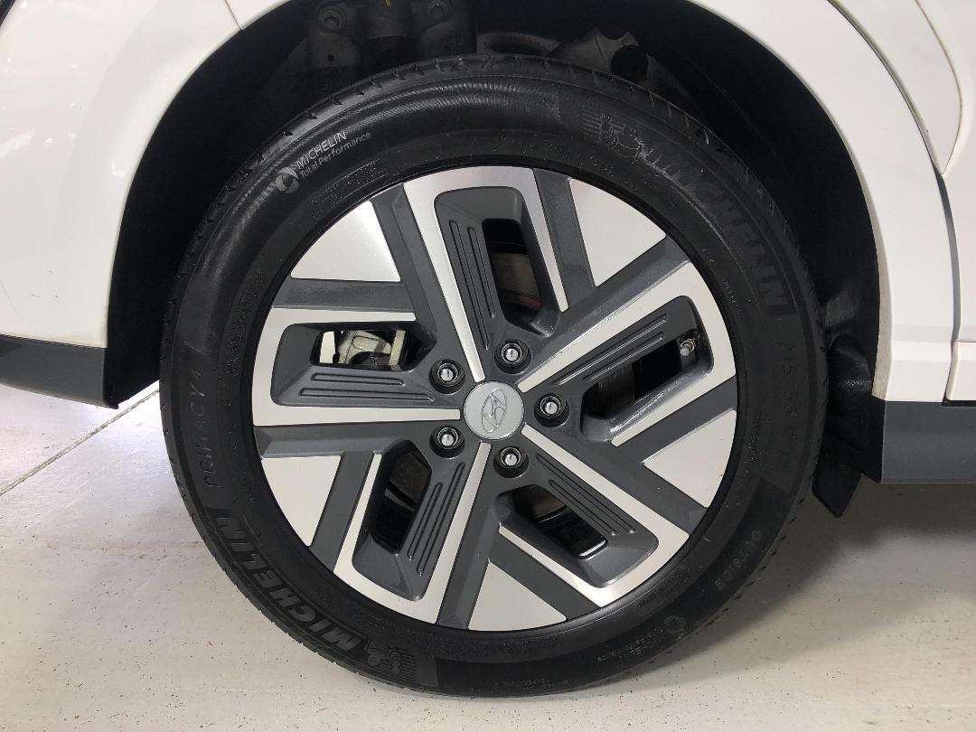 Photo '12' of Hyundai Kona