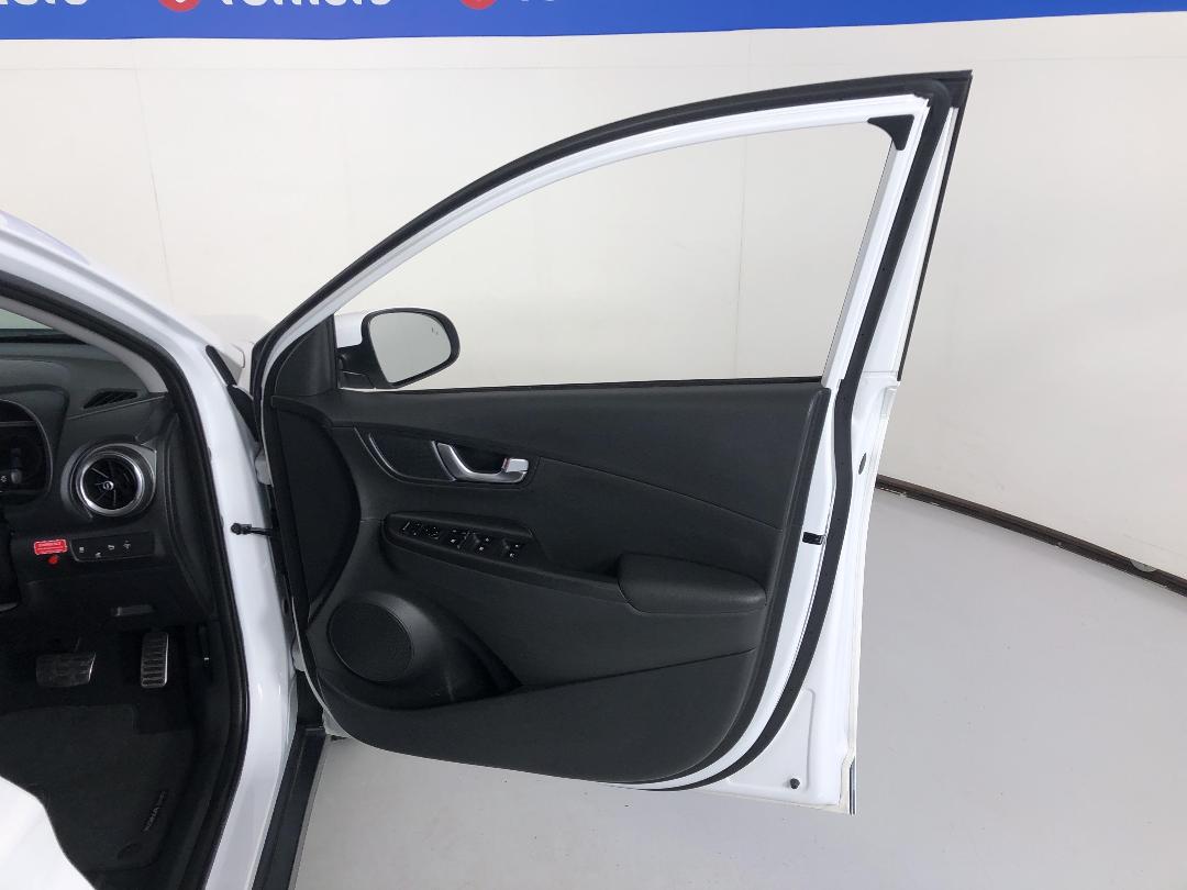 Photo '15' of Hyundai Kona