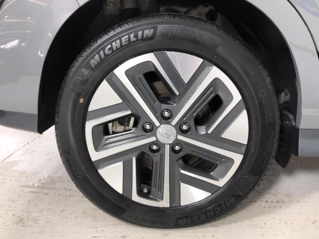 Photo '12' of Hyundai Kona