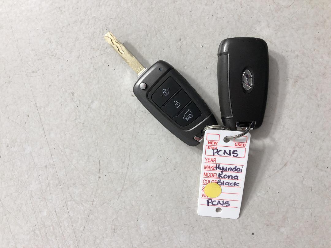 Photo '22' of Hyundai Kona