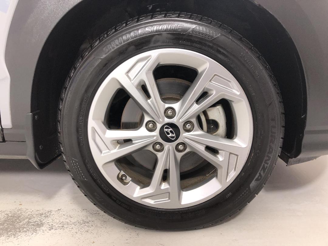 Photo '9' of Hyundai Kona