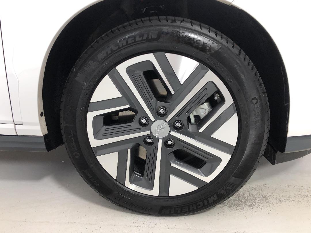 Photo '9' of Hyundai Kona Photo '9' of Hyundai Kona