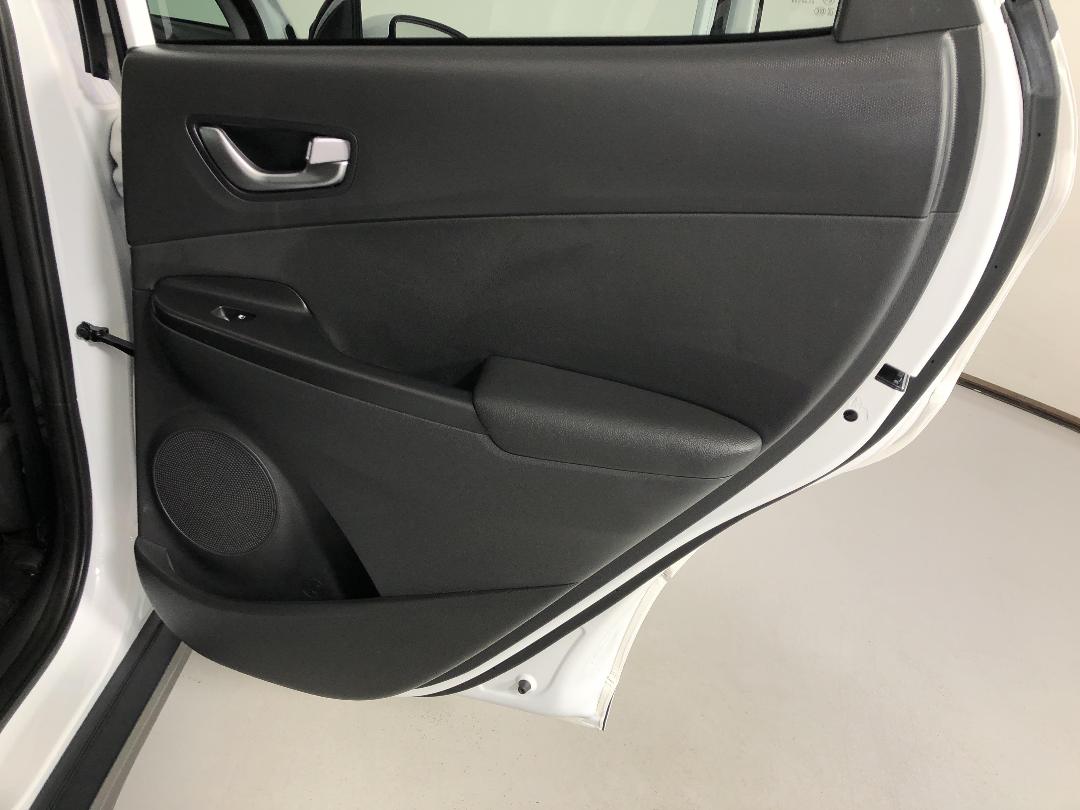 Photo '19' of Hyundai Kona Photo '19' of Hyundai Kona