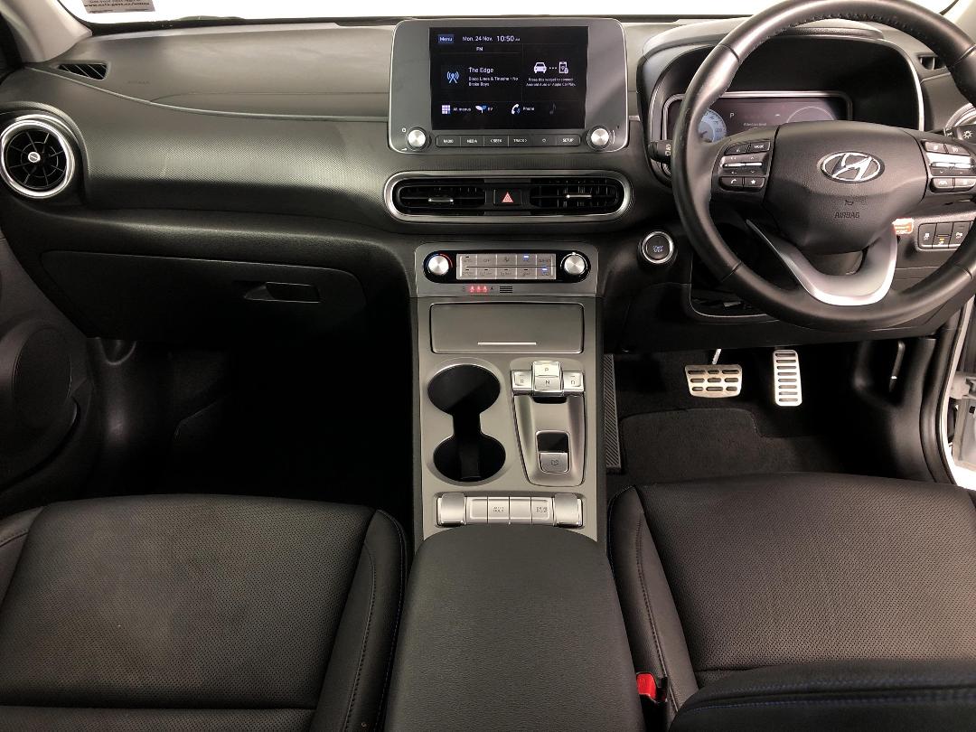 Photo '17' of Hyundai Kona Photo '17' of Hyundai Kona