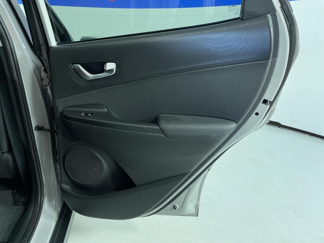 Photo '19' of Hyundai Kona Photo '19' of Hyundai Kona