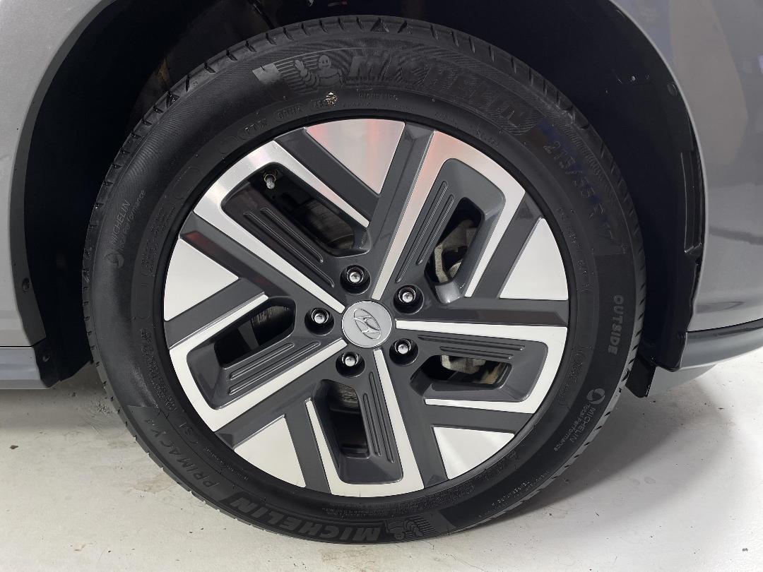 Photo '9' of Hyundai Kona Photo '9' of Hyundai Kona