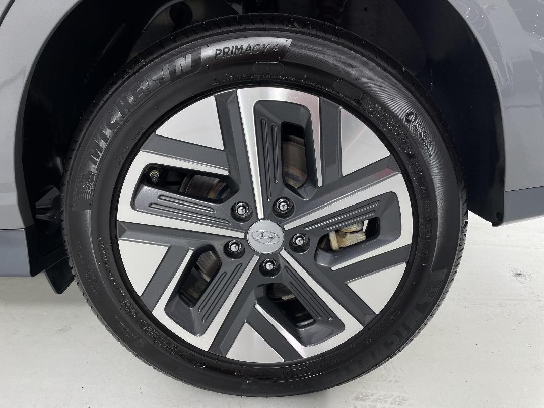 Photo '11' of Hyundai Kona Photo '11' of Hyundai Kona