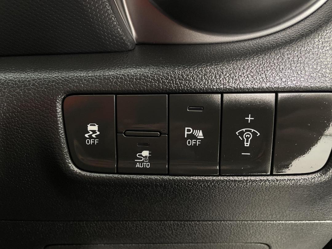 Photo '24' of Hyundai Kona