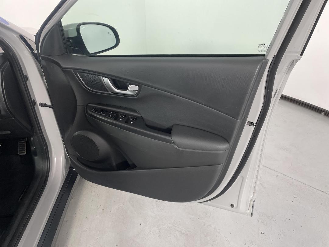 Photo '15' of Hyundai Kona