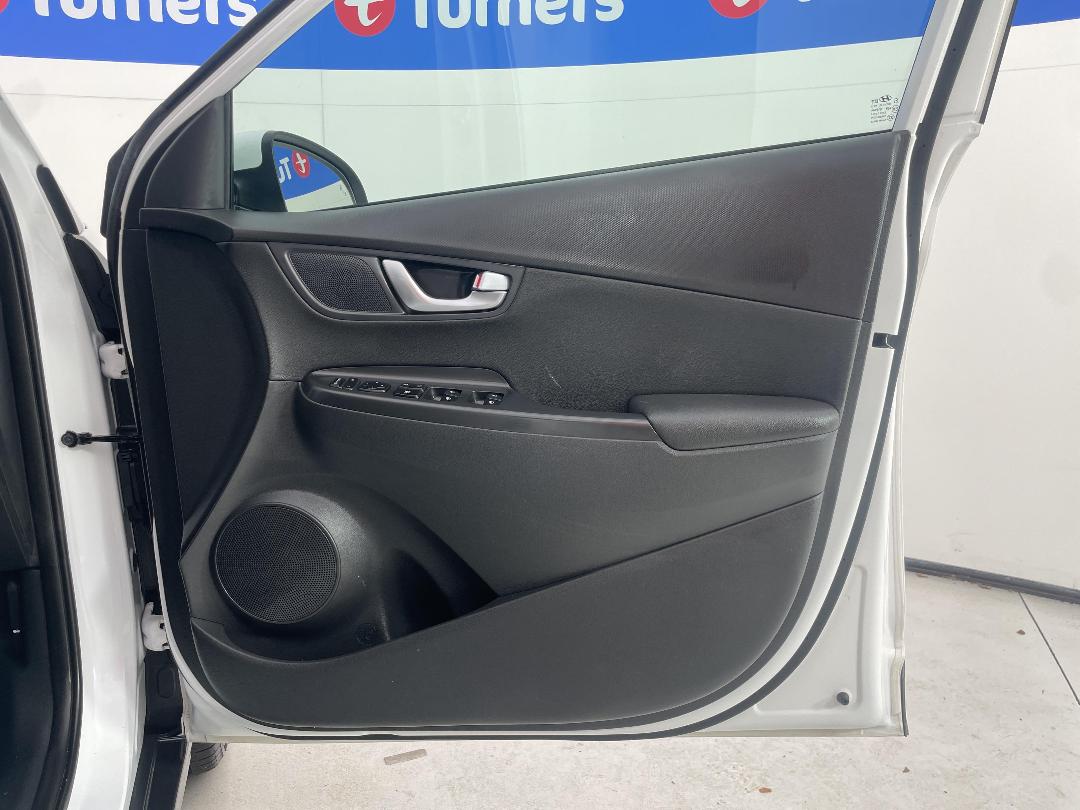 Photo '15' of Hyundai Kona