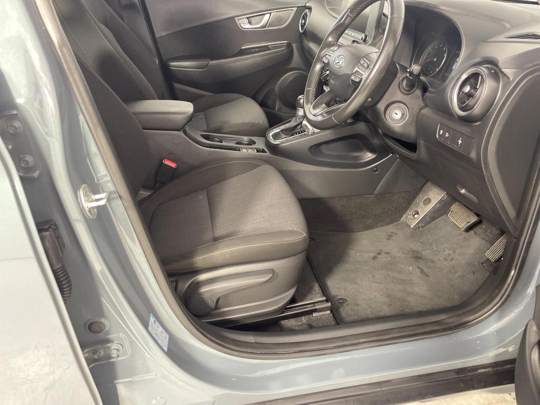 Photo '16' of Hyundai Kona Photo '16' of Hyundai Kona