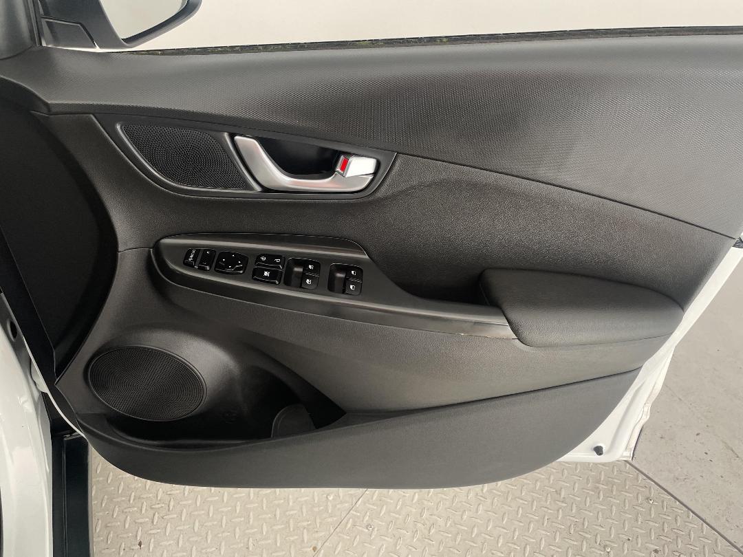 Photo '15' of Hyundai Kona