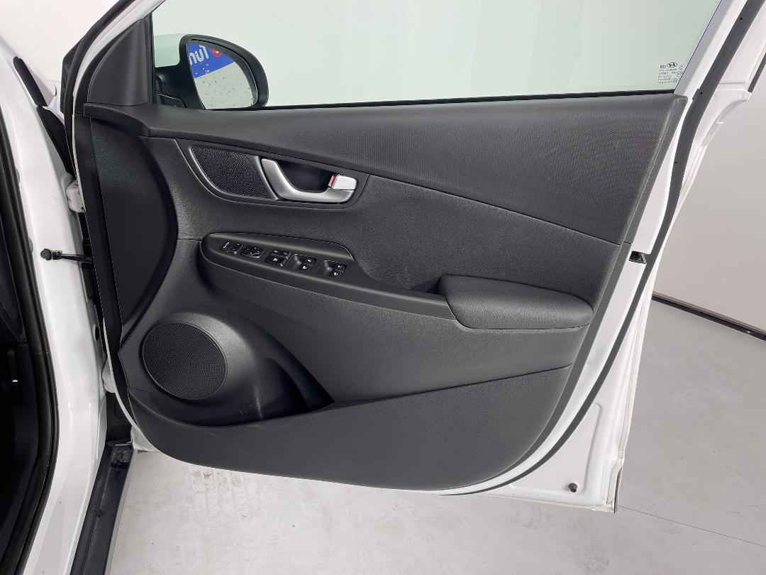 Photo '15' of Hyundai Kona