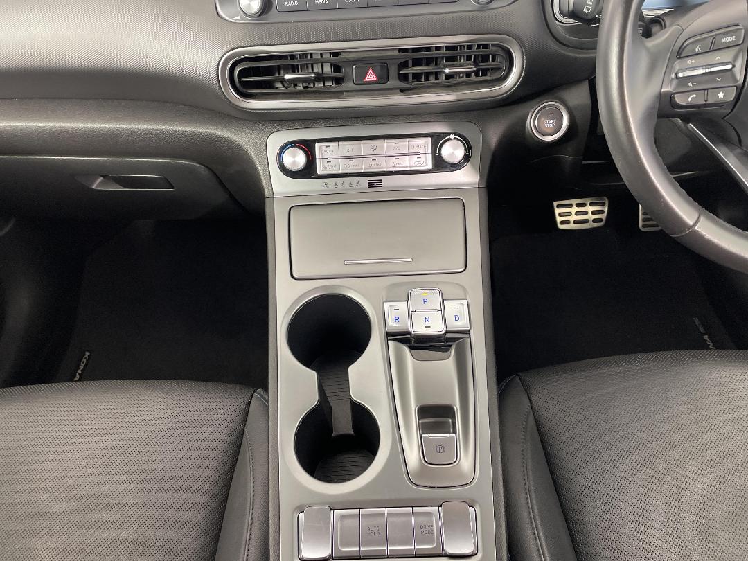 Photo '18' of Hyundai Kona