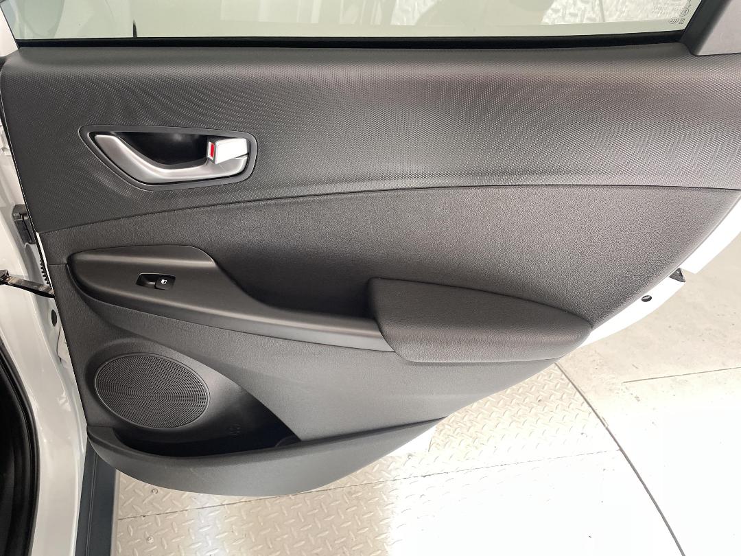 Photo '19' of Hyundai Kona Photo '19' of Hyundai Kona