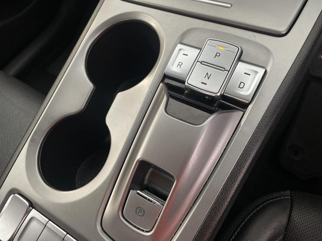 Photo '32' of Hyundai Kona Photo '32' of Hyundai Kona