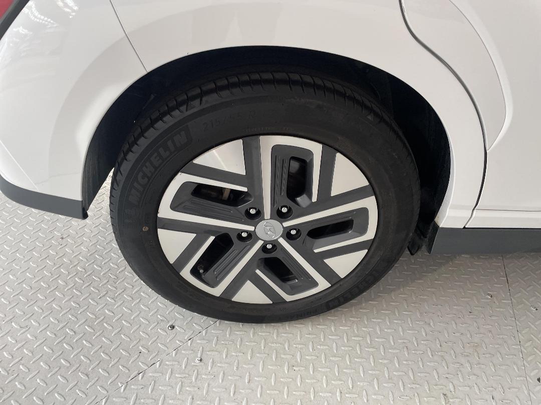 Photo '12' of Hyundai Kona