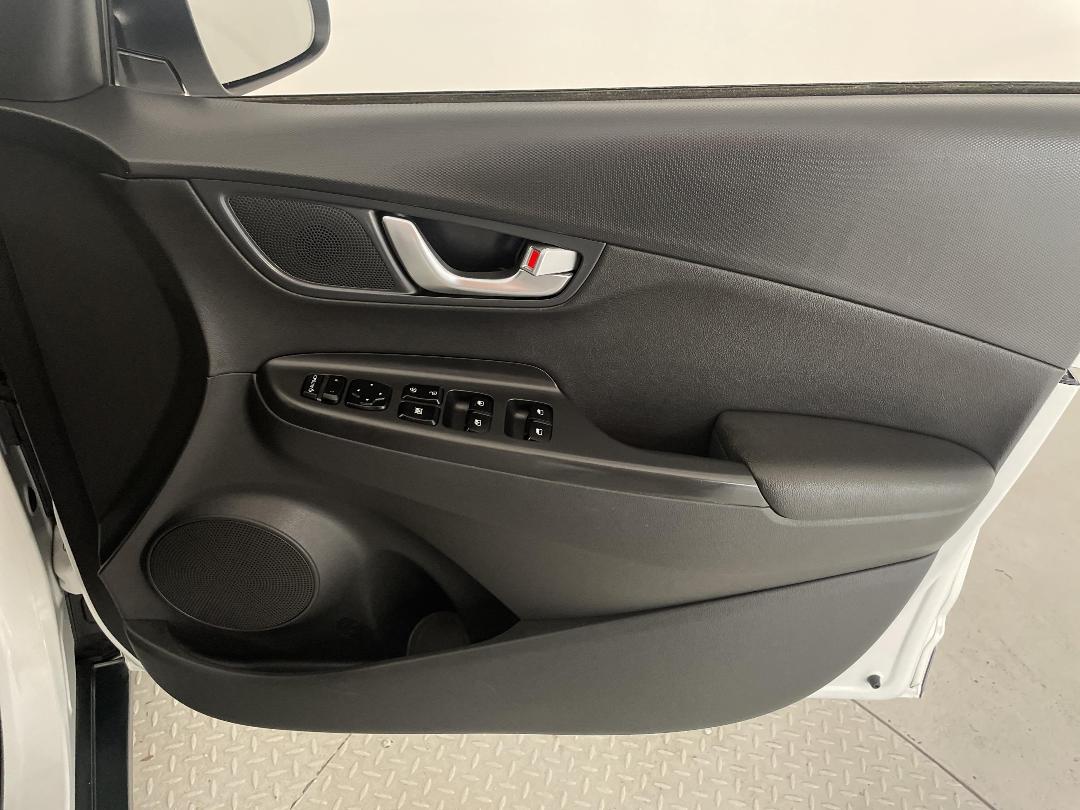 Photo '15' of Hyundai Kona