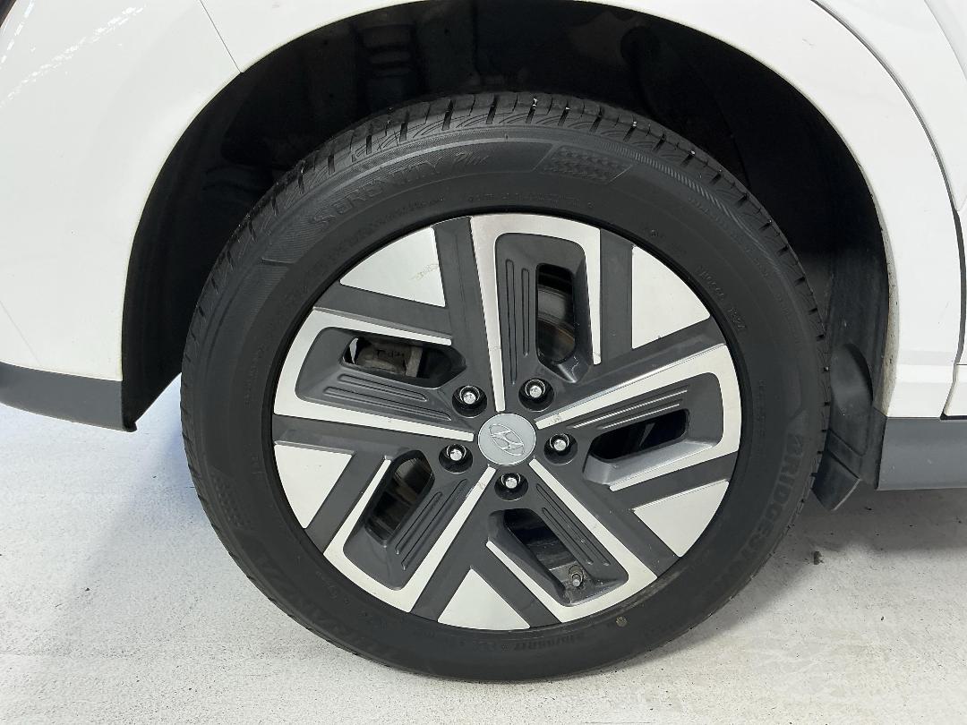 Photo '12' of Hyundai Kona