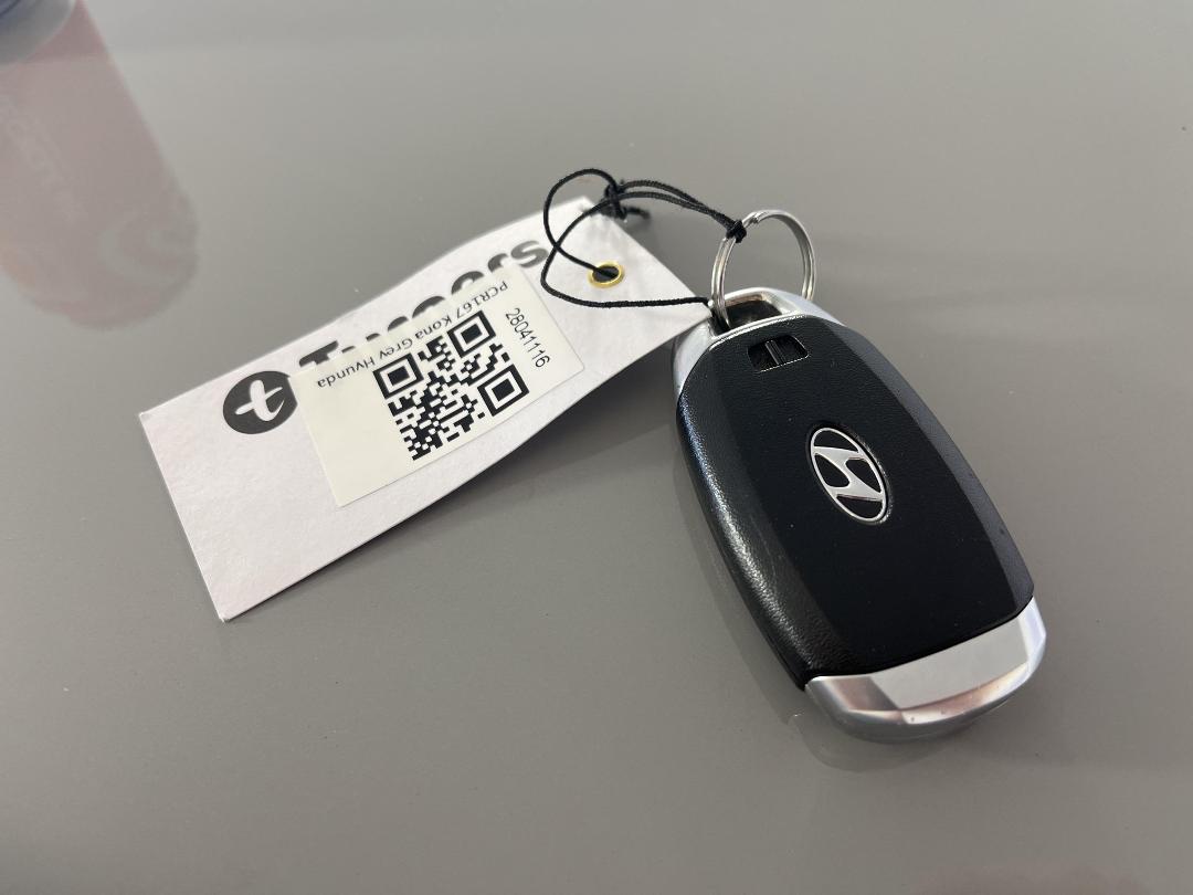 Photo '22' of Hyundai Kona Photo '22' of Hyundai Kona