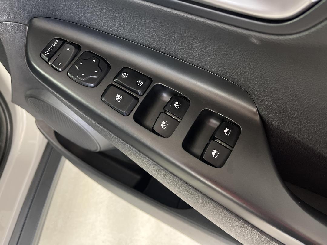 Photo '23' of Hyundai Kona Photo '23' of Hyundai Kona