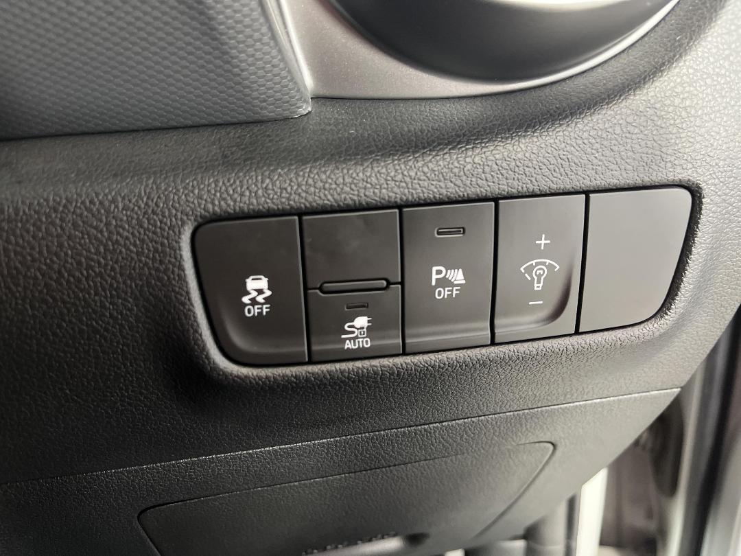 Photo '24' of Hyundai Kona Photo '24' of Hyundai Kona